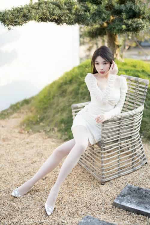 [秀人XiuRen] No.6616 徐莉芝Booty – 白色短裙+白色丝袜海南岛旅拍