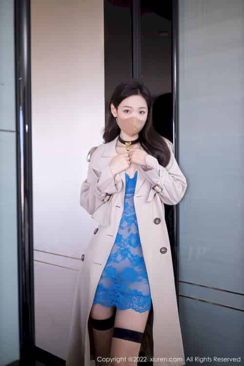 [秀人XiuRen] No.5817 模特唐安琪 – 蓝色服饰+原色丝袜北京旅拍