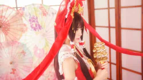 萝莉风COS 桜桃喵 – 灵梦 新年快乐 