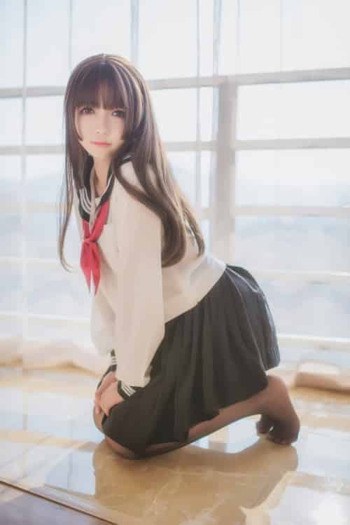 白金Saki写真 – 半透明水手服 