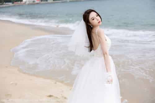 [秀人XiuRen] No.6120 模特梦心玥 – 婚纱服饰+海滩场景海南岛旅拍