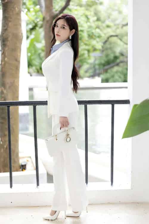 [XIAOYU语画界] VOL.1065 杨晨晨Yome – 白领OL+原丝贵州旅拍