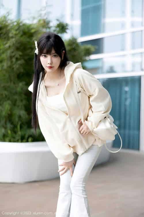 [XiuRen秀人网] No.6707 杨晨晨Yome 白色上衣+牛仔裤海南岛旅拍